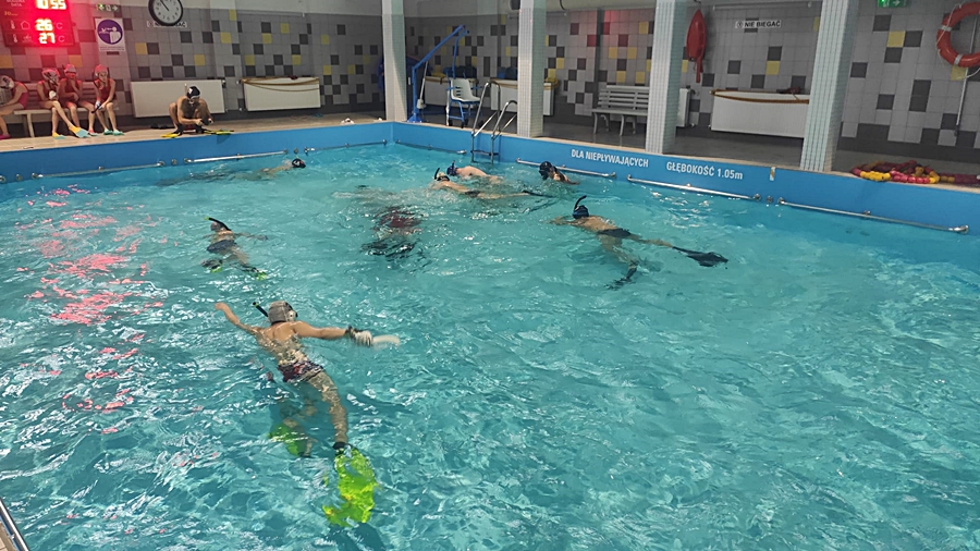 Hokej pod wodą Walenie Siemianowice Śląskie Trening 26 XI 2022. Koniec Walenia czyli Amatorska Liga Hokeja Pod Wodą